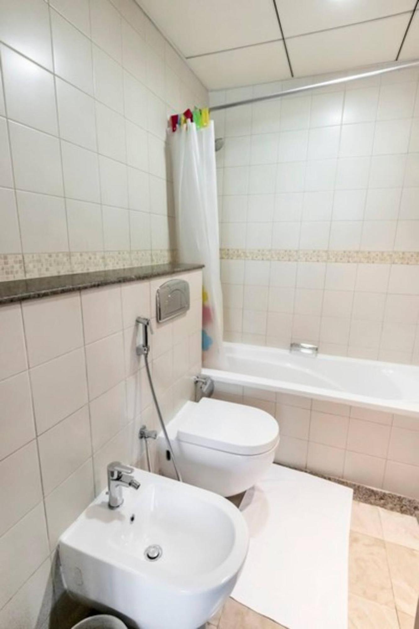 Luxurious 1 Bedroom Apartment In The Dubai Marina! Exterior photo
