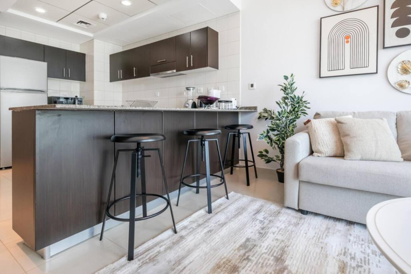 Luxurious 1 Bedroom Apartment In The Dubai Marina! Exterior photo