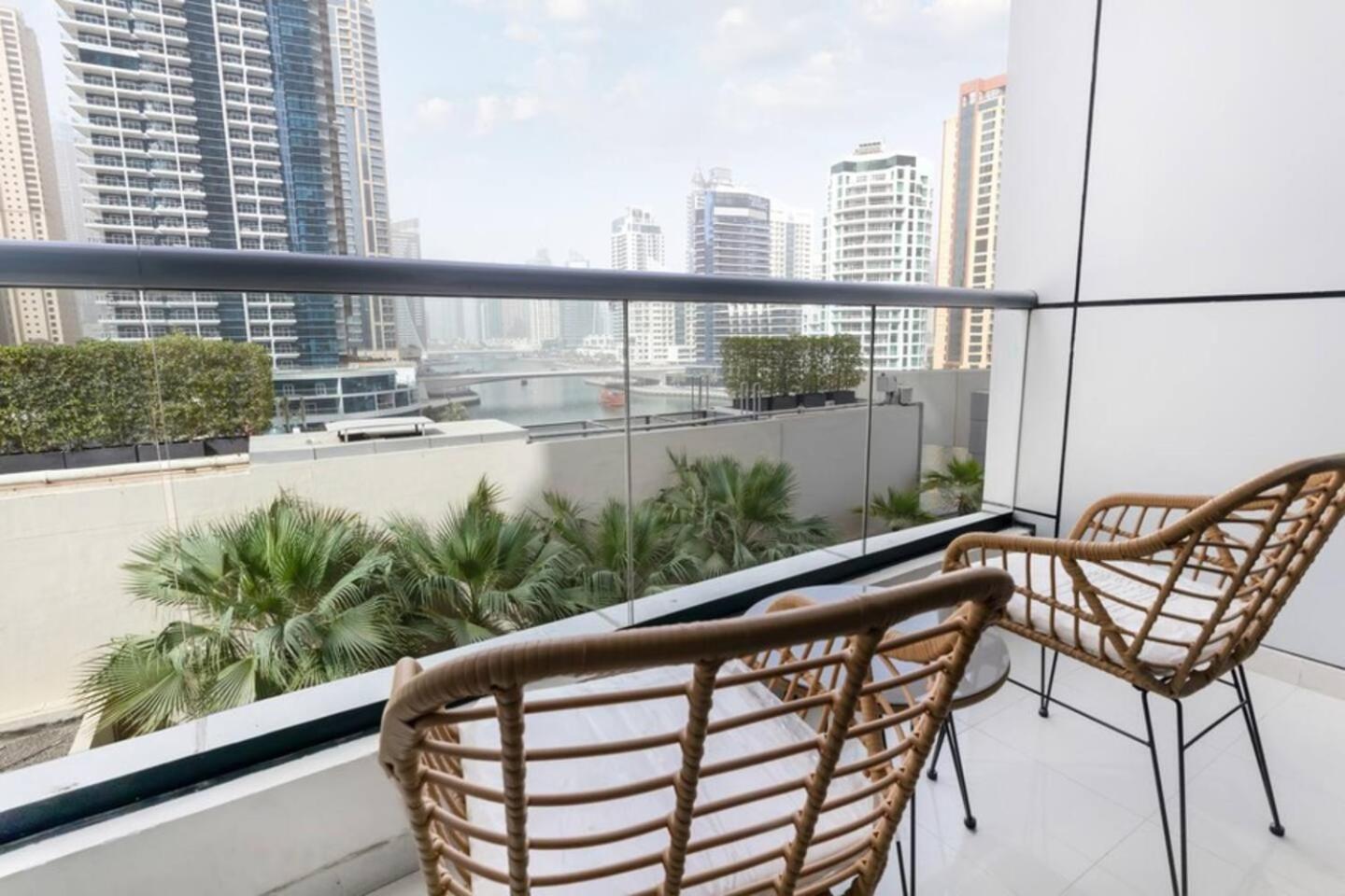 Luxurious 1 Bedroom Apartment In The Dubai Marina! Exterior photo